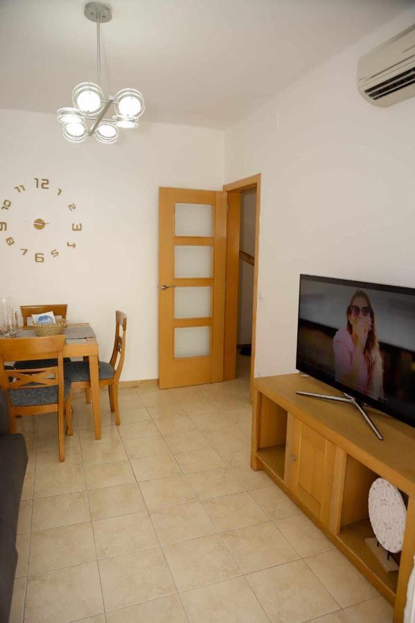 Апартаменты Apartamento En Pleno Centro De Камбрильс Экстерьер фото