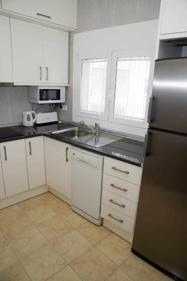 Апартаменты Apartamento En Pleno Centro De Камбрильс Экстерьер фото
