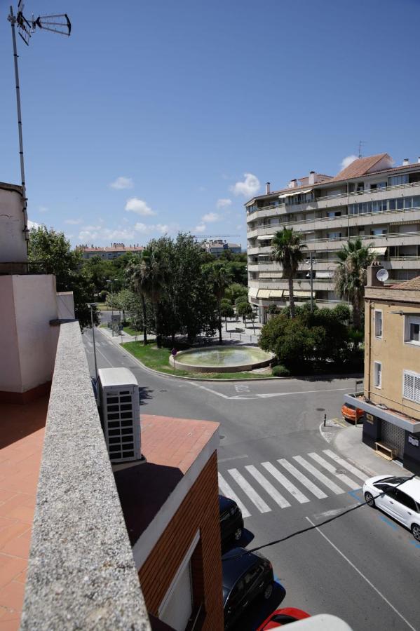 Апартаменты Apartamento En Pleno Centro De Камбрильс Экстерьер фото