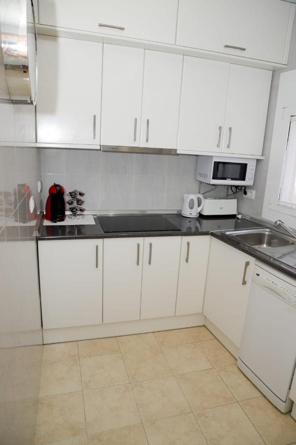 Апартаменты Apartamento En Pleno Centro De Камбрильс Экстерьер фото